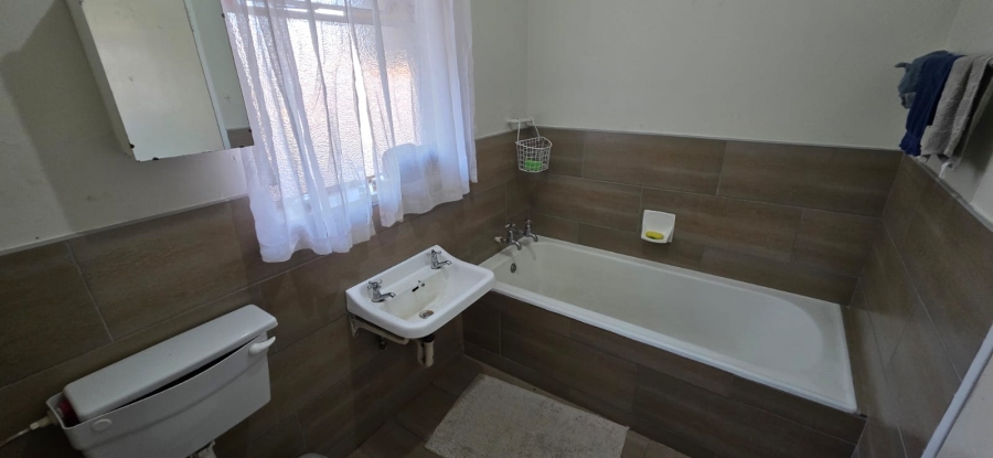 1 Bedroom Property for Sale in Wilkoppies North West